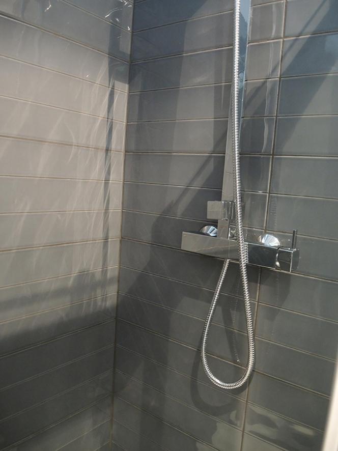 Appartamento 2 Pièces Avec Balcon Plein Sud Parigi